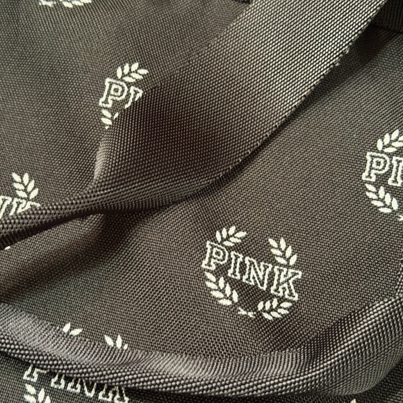 PINK Victoria Secret Black tote bag, lightweight sturdy - Picture 4 of 9